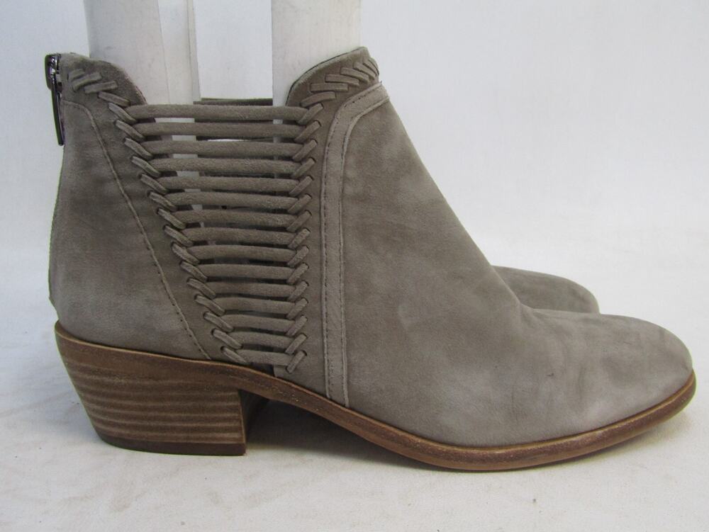 VINCE CAMUTO Womens Size 8 M Gray Suede Zip Chelsea Ankle Fashion Boots Booties